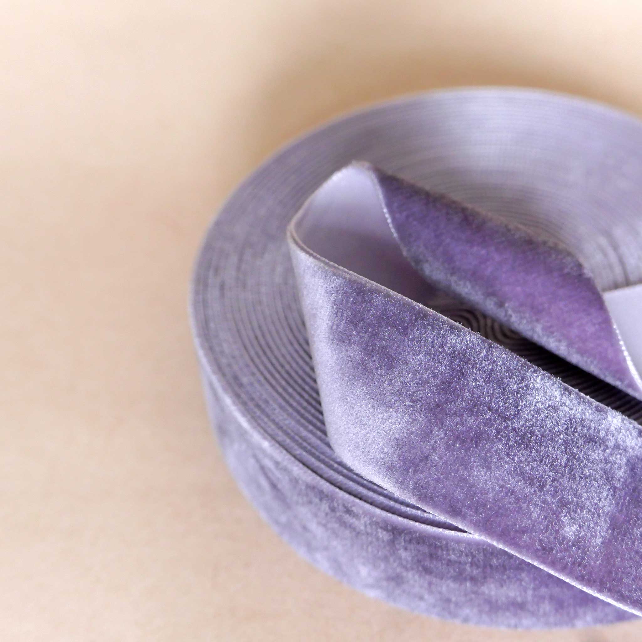 cloth-house-wide-velvet-ribbon