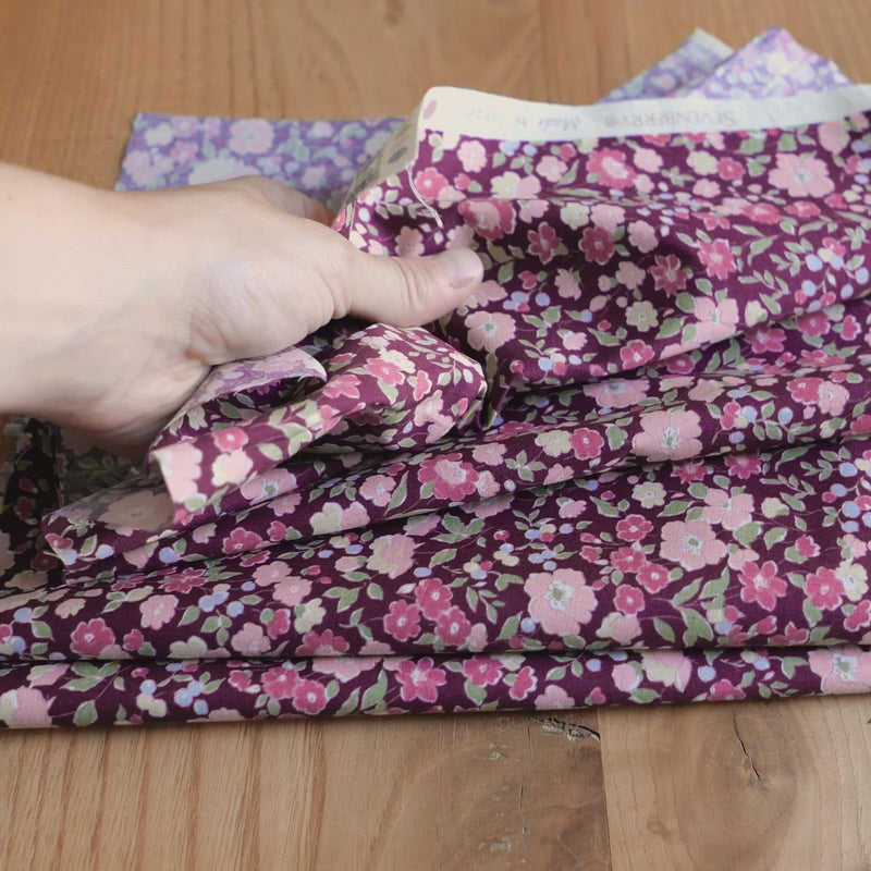 Hand cumples floral printed cotton fabric.